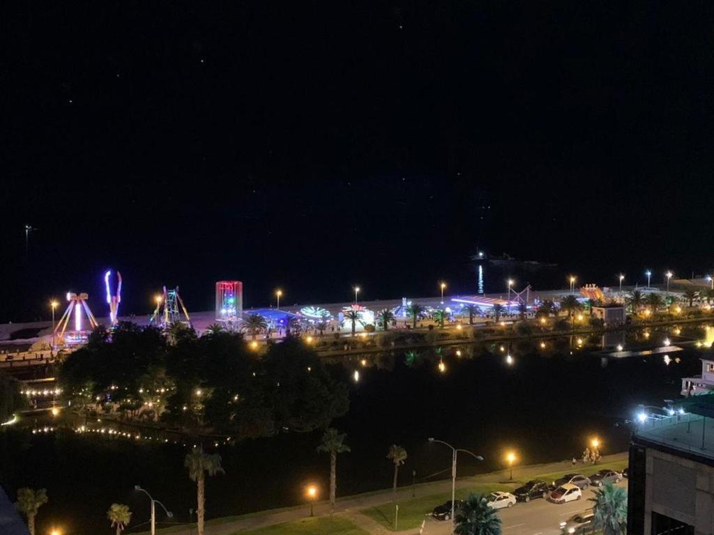باتومي Orbi City Luxury Suit المظهر الخارجي الصورة